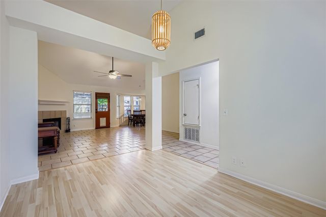 903 Jasmine TRL, Georgetown, TX 78626