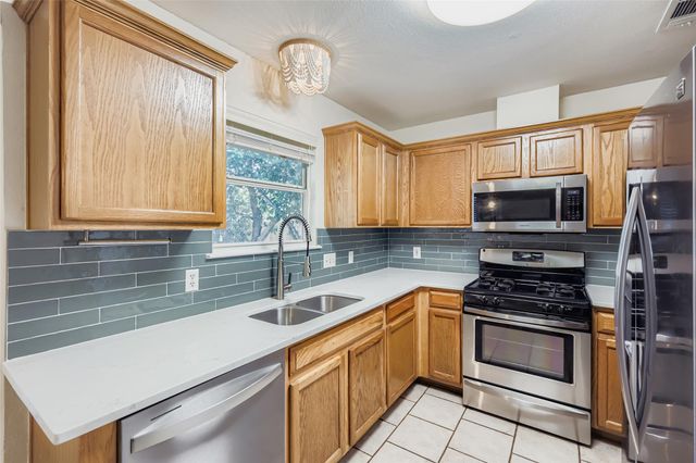 903 Jasmine TRL, Georgetown, TX 78626