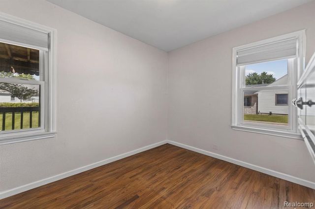5759 Deering Street, Garden City, MI 48135