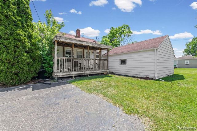 5759 Deering Street, Garden City, MI 48135