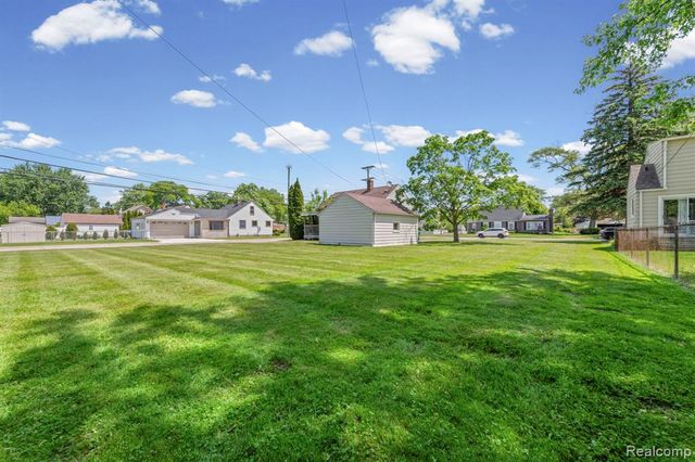 5759 Deering Street, Garden City, MI 48135
