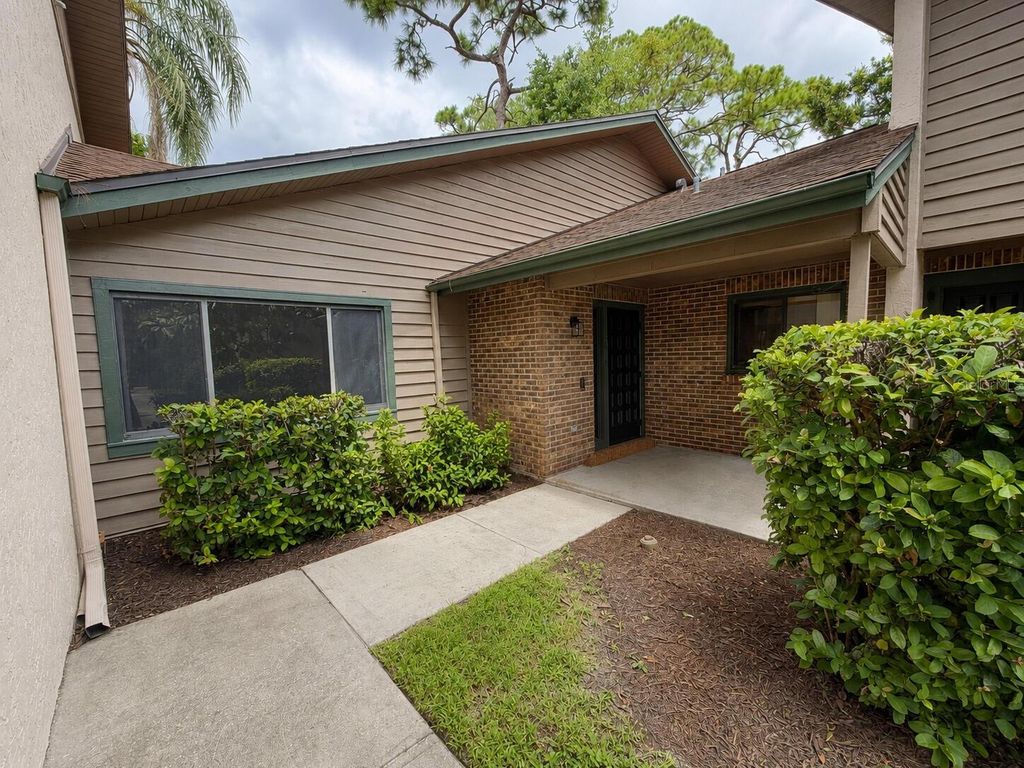971 SUNRIDGE DRIVE 110, SARASOTA, FL 34234 — exterior