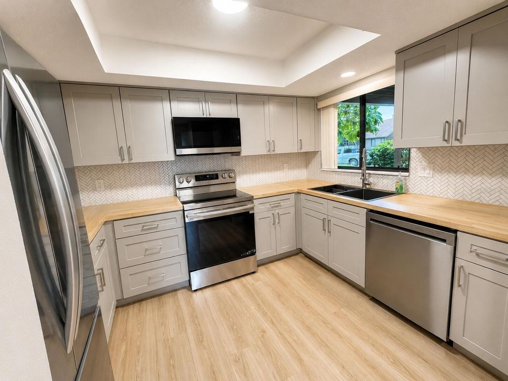 971 SUNRIDGE DRIVE 110, SARASOTA, FL 34234 — photo 5