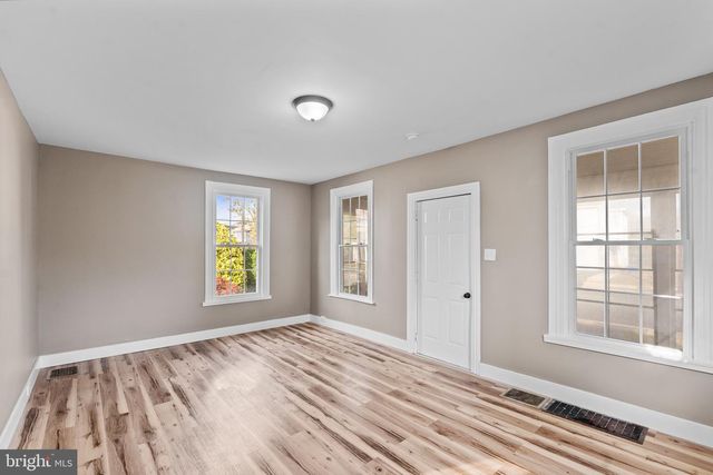 318 S MAIN ST, Elmer, NJ 08318