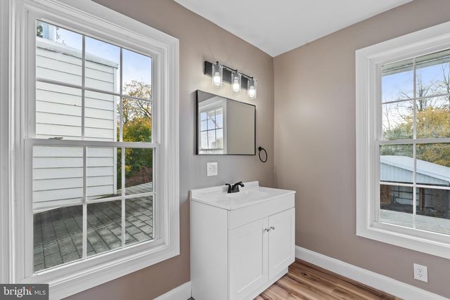 318 S MAIN ST, Elmer, NJ 08318