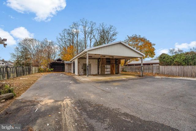 318 S MAIN ST, Elmer, NJ 08318