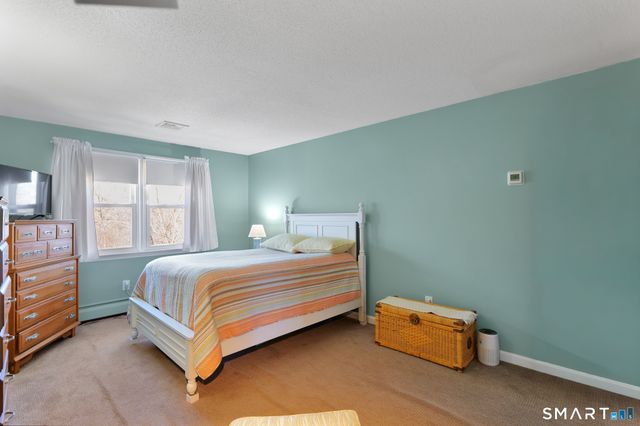 62 Schoolhouse Crossing 62, Wethersfield, CT 06109