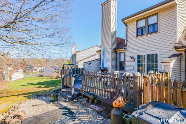 62 Schoolhouse Crossing 62, Wethersfield, CT 06109