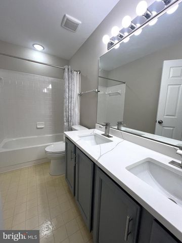 2035 MADRILLON SPRINGS CT, Vienna, VA 22182