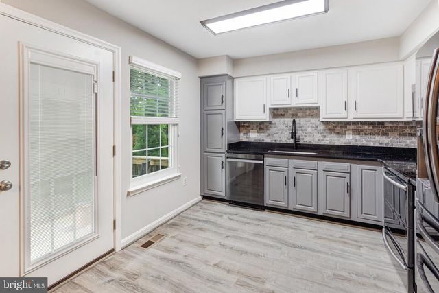 15324 WATERS EDGE CT, Dumfries, VA 22026