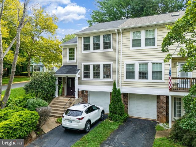 15324 WATERS EDGE CT, Dumfries, VA 22026
