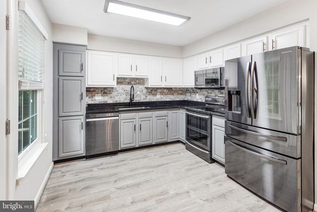 15324 WATERS EDGE CT, Dumfries, VA 22026
