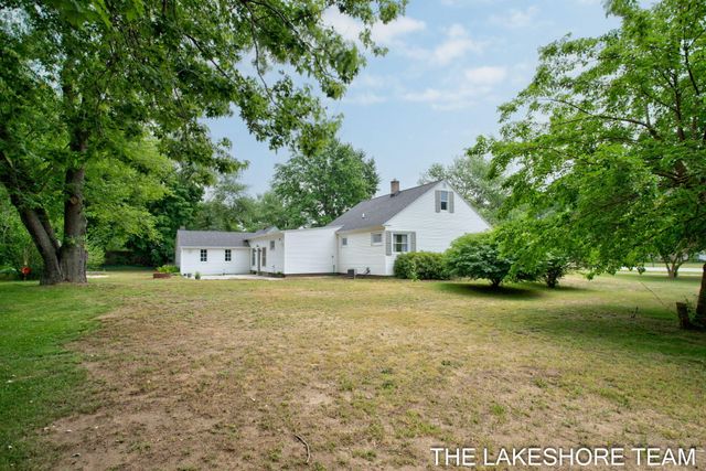 14581 Riley Street, Holland, MI 49424