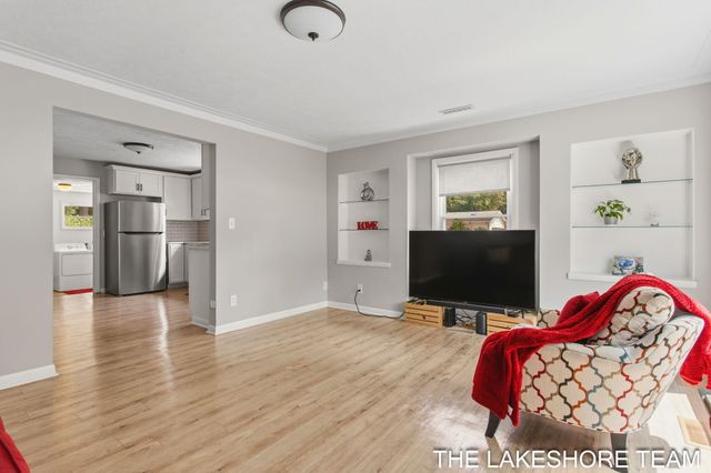 14581 Riley Street, Holland, MI 49424