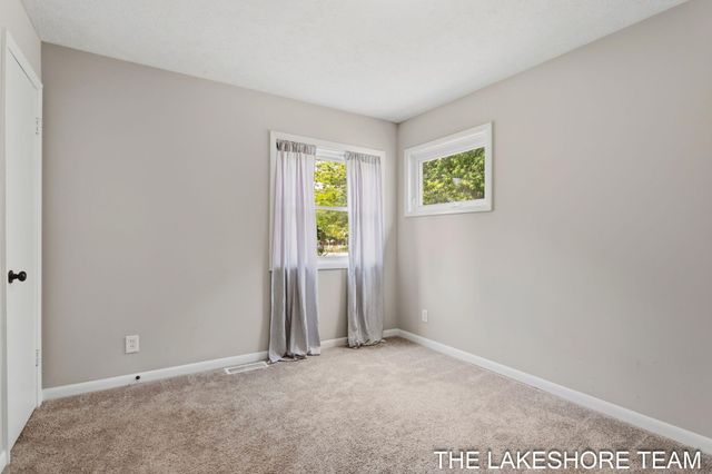 14581 Riley Street, Holland, MI 49424