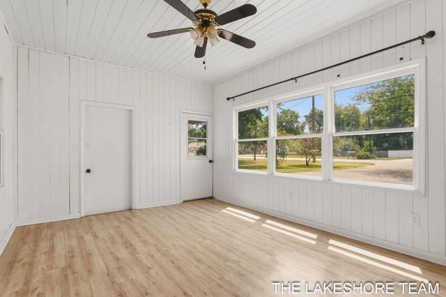 14581 Riley Street, Holland, MI 49424