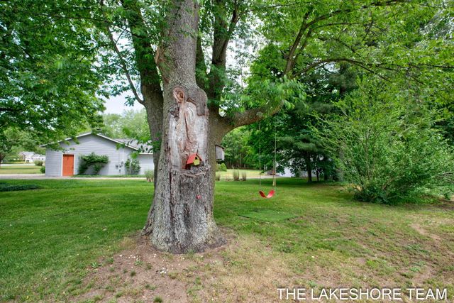 14581 Riley Street, Holland, MI 49424