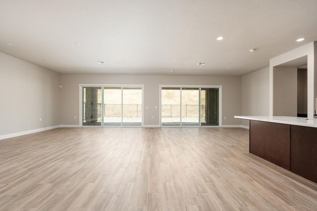 8285 Iron Creek Drive, Friant, CA 93626