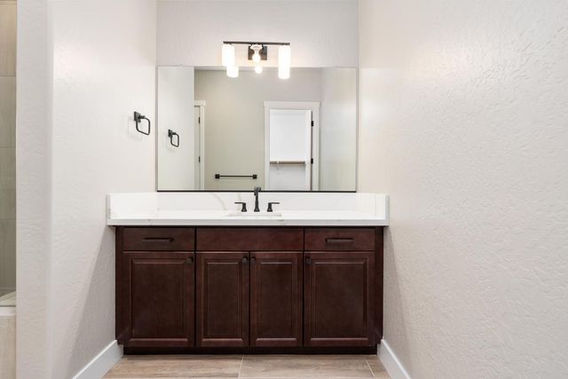 8285 Iron Creek Drive, Friant, CA 93626