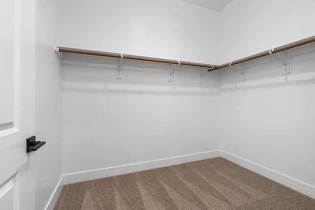 8285 Iron Creek Drive, Friant, CA 93626