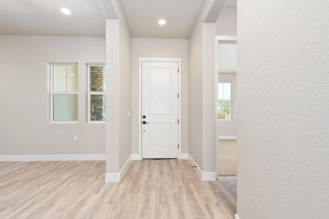 8285 Iron Creek Drive, Friant, CA 93626