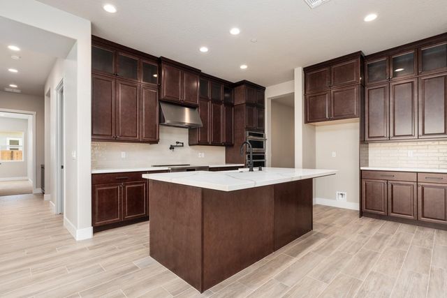 8285 Iron Creek Drive, Friant, CA 93626