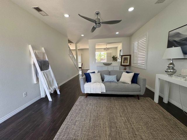 905 Stefas Ct, Chula Vista, CA 91911