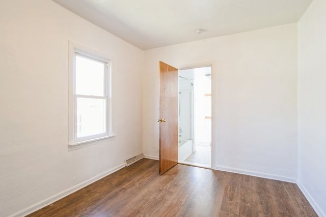 2345 E 37th Court, Des Moines, IA 50317