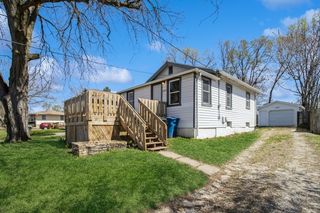 2345 E 37th Court, Des Moines, IA 50317