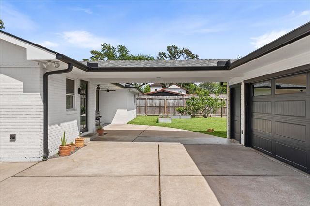 4509 Brookwoods Drive, Houston, TX 77092