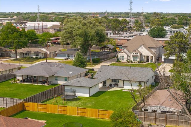 4509 Brookwoods Drive, Houston, TX 77092