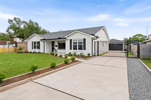 4509 Brookwoods Drive, Houston, TX 77092