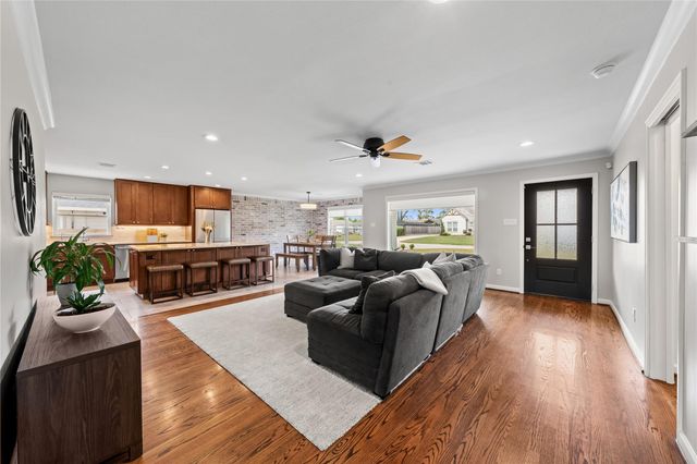 4509 Brookwoods Drive, Houston, TX 77092