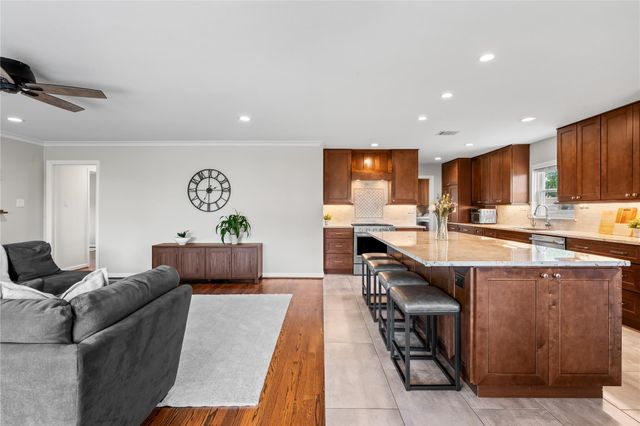 4509 Brookwoods Drive, Houston, TX 77092