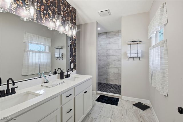 3010 Corbin Drive, Zanesville, OH 43701