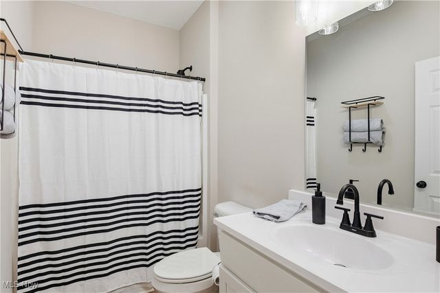 3010 Corbin Drive, Zanesville, OH 43701