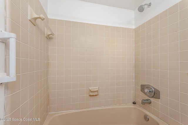 261 Edgewater Avenue SE, Palm Bay, FL 32909