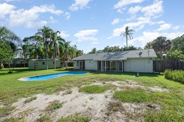 261 Edgewater Avenue SE, Palm Bay, FL 32909