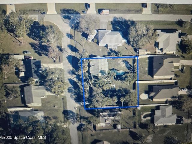 261 Edgewater Avenue SE, Palm Bay, FL 32909