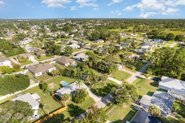 261 Edgewater Avenue SE, Palm Bay, FL 32909