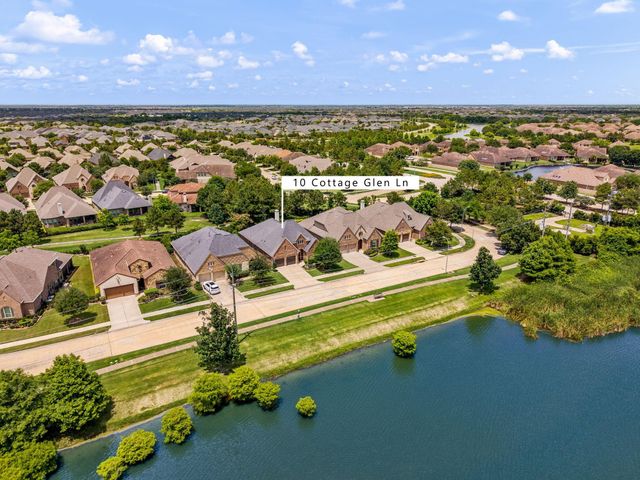 10 Cottage Glen Lane, Fulshear, TX 77441