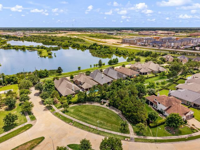 10 Cottage Glen Lane, Fulshear, TX 77441