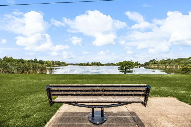 10 Cottage Glen Lane, Fulshear, TX 77441