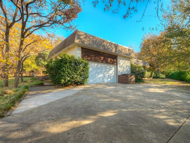 2200 Rosewood Lane, Edmond, OK 73013