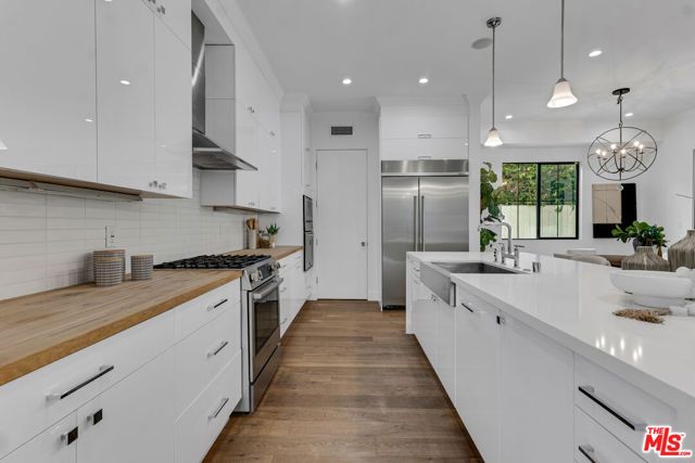 2421 Louella Avenue, Los Angeles, CA 90291