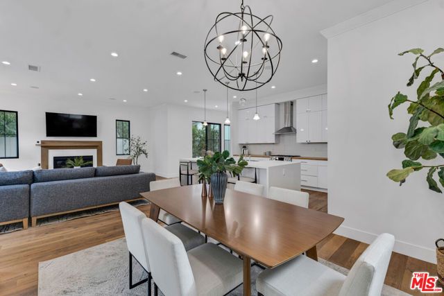 2421 Louella Avenue, Los Angeles, CA 90291
