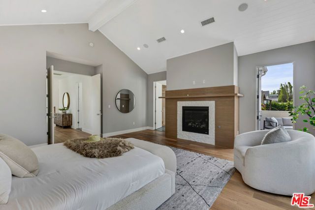 2421 Louella Avenue, Los Angeles, CA 90291