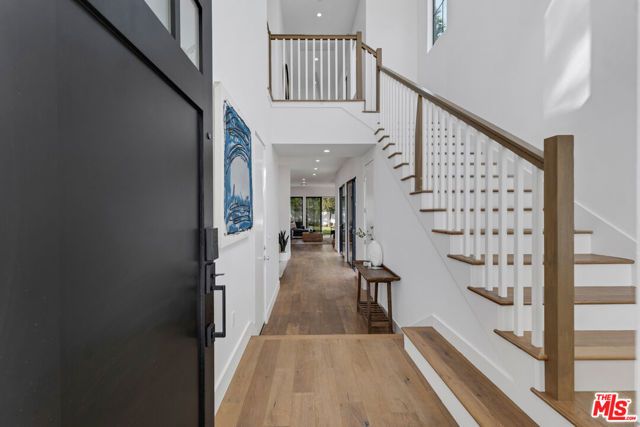 2421 Louella Avenue, Los Angeles, CA 90291