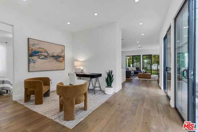 2421 Louella Avenue, Los Angeles, CA 90291