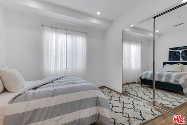 2421 Louella Avenue, Los Angeles, CA 90291